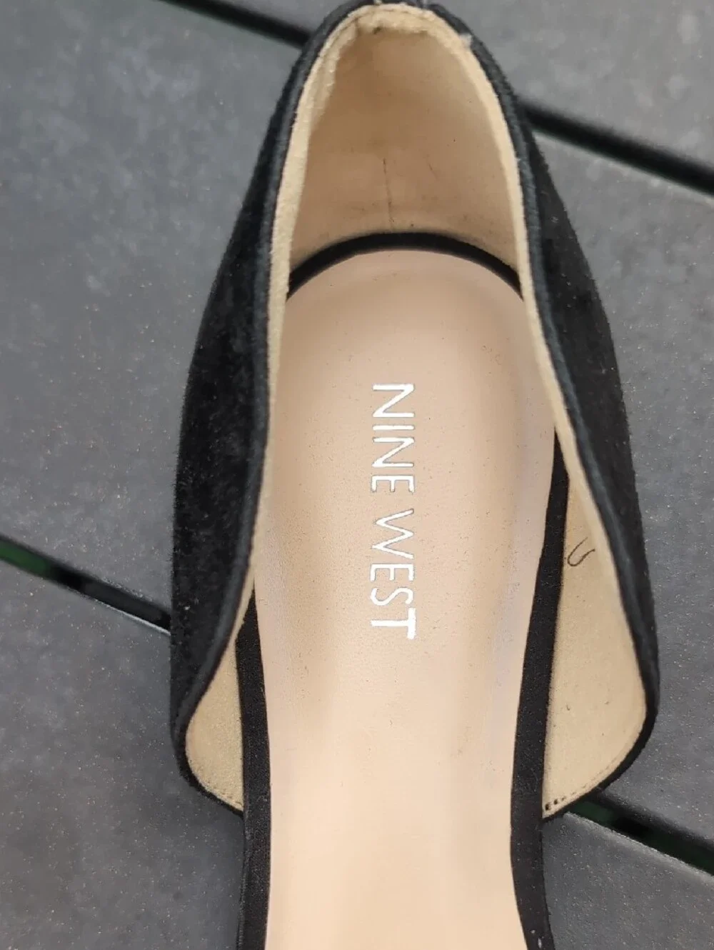 Nine West Black Pointed D'Orsay Suede Flats Size 8.5 - Picture 3 of 9